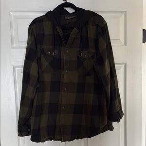 No Boundaries Black and Green Lightweight Shirt Jacket